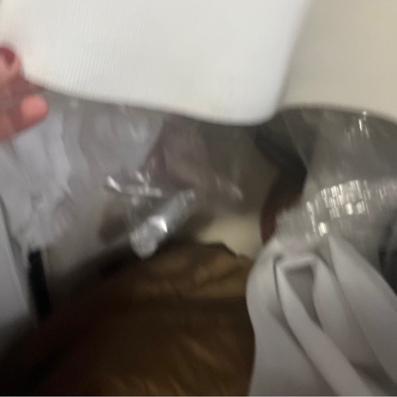 Scanlan Theodore white crepe knit dress with belt small - Picture 7 of 9